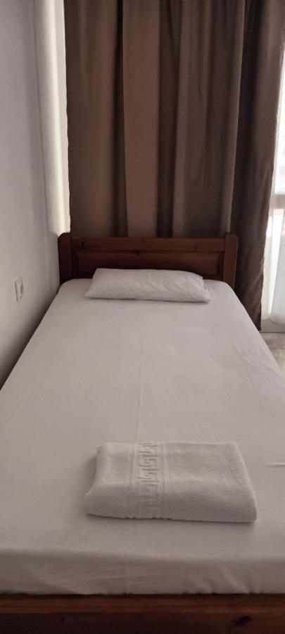 Akrogiali Apartments Paralía Skotínis Esterno foto